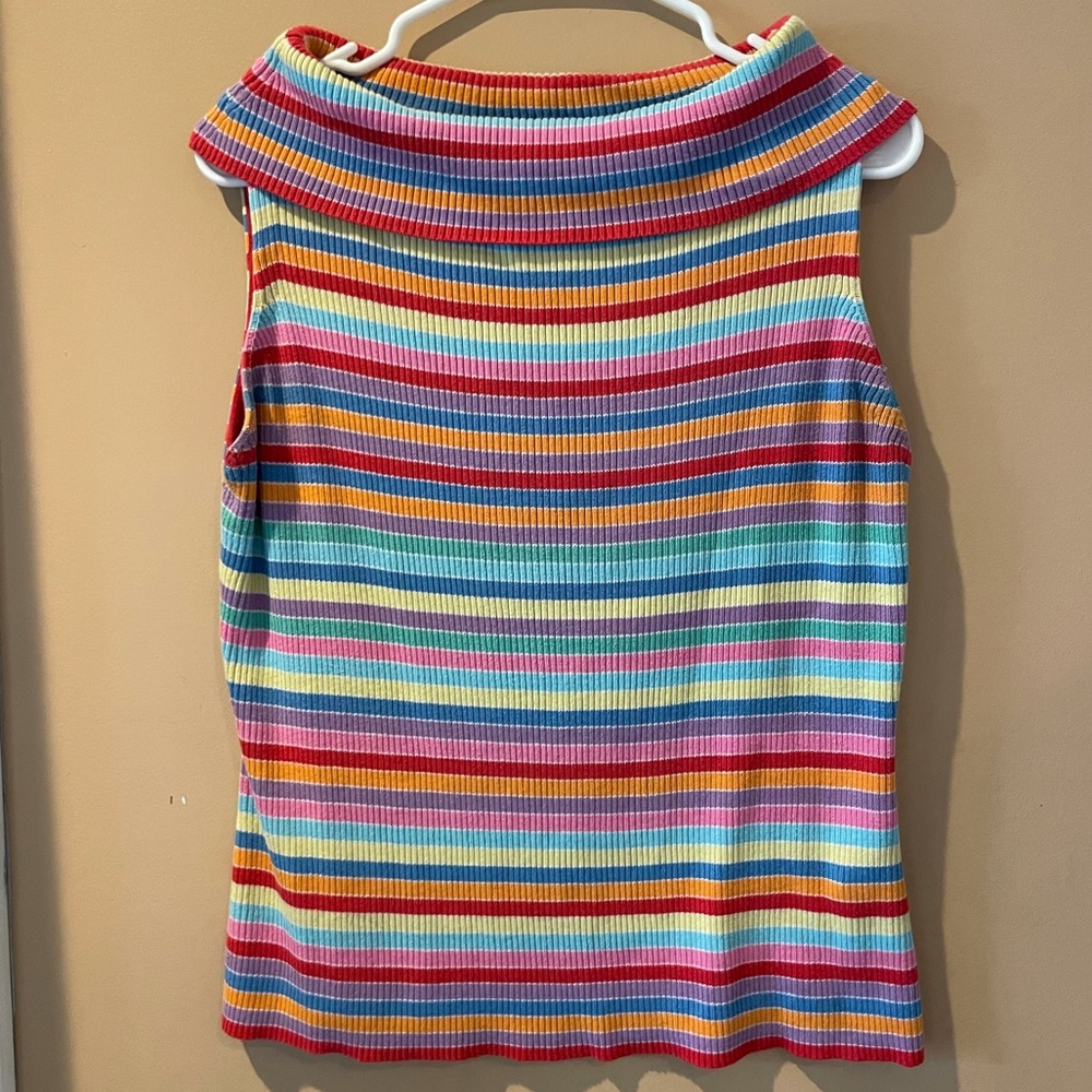 SOLD!! ❌❌❌VTG Pierre Cardin Top